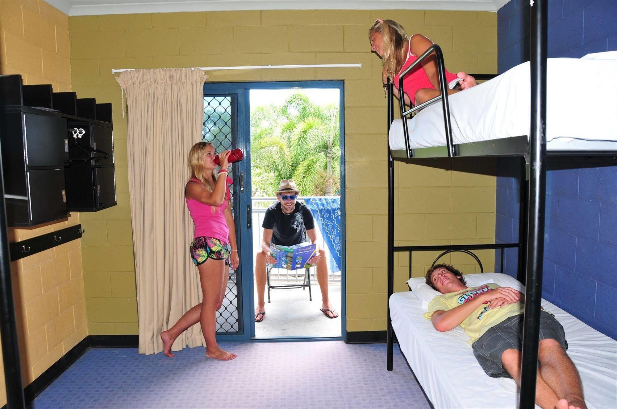 Hostel Summer House *